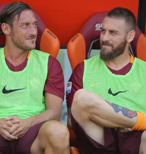 Francesco Totti incorona Dybala e applaude De Rossi