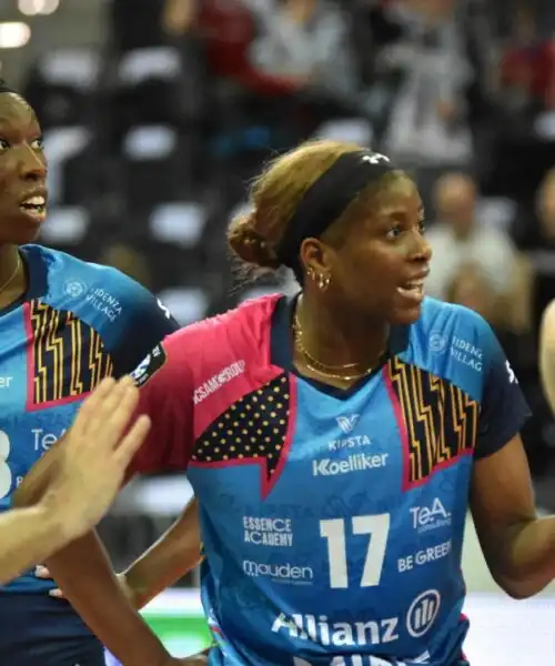 Paola Egonu, il match point in Champions lascia tutti a bocca aperta: le foto