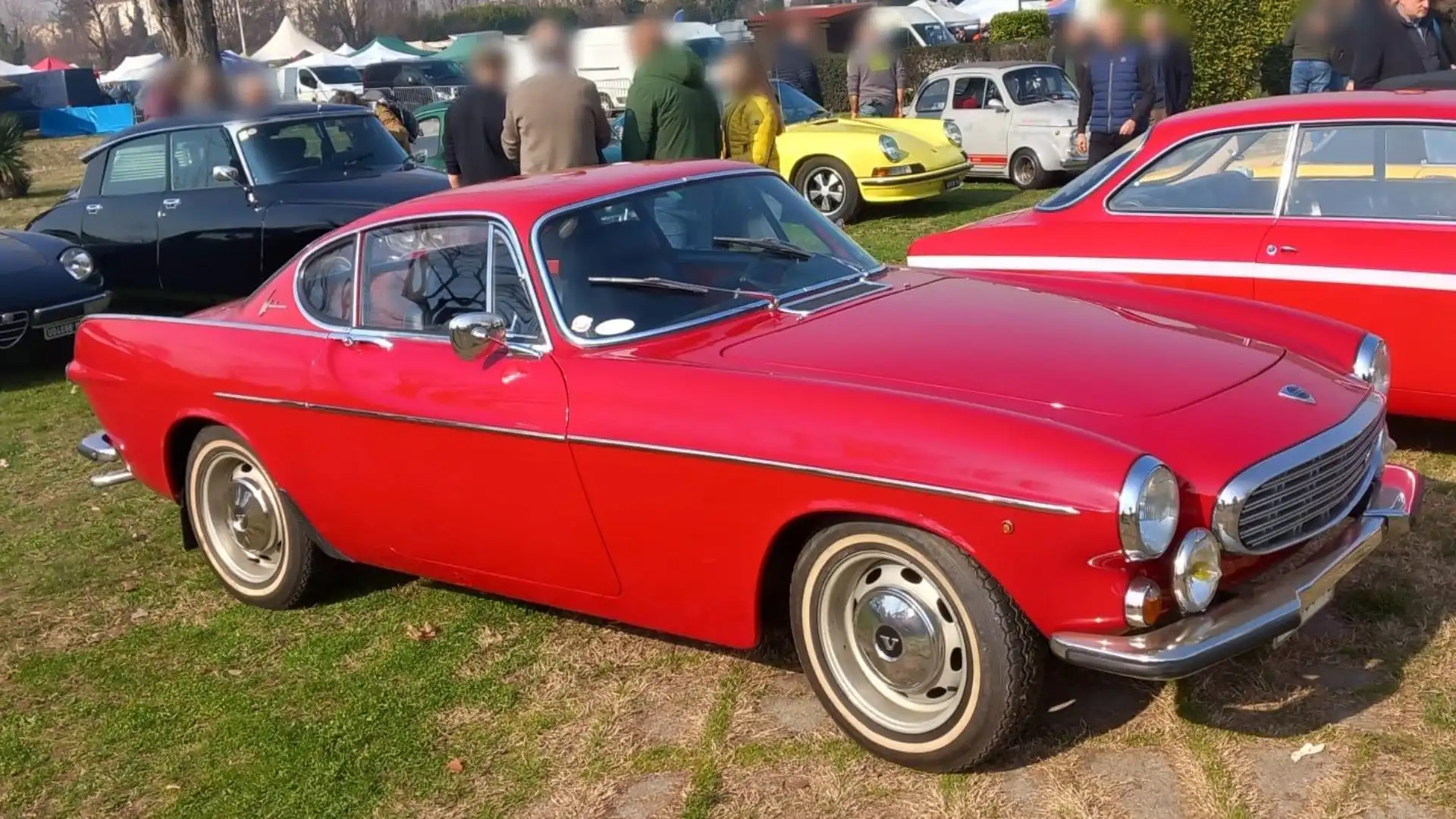 L'eleganza della Volvo 1800 S è fuori discussione