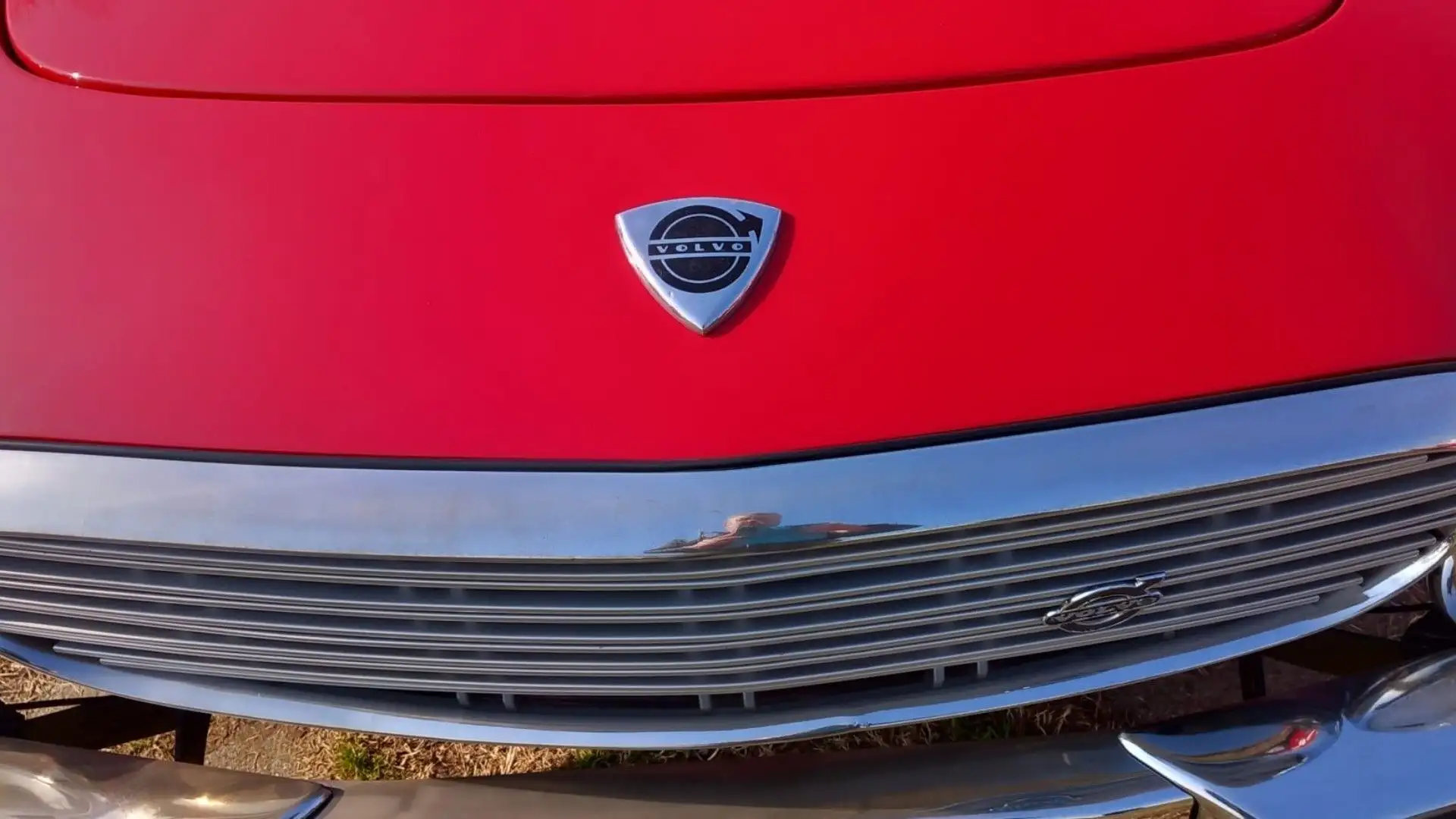 Alla fine degli anni Cinquanta la casa svedese decise di creare una coupé