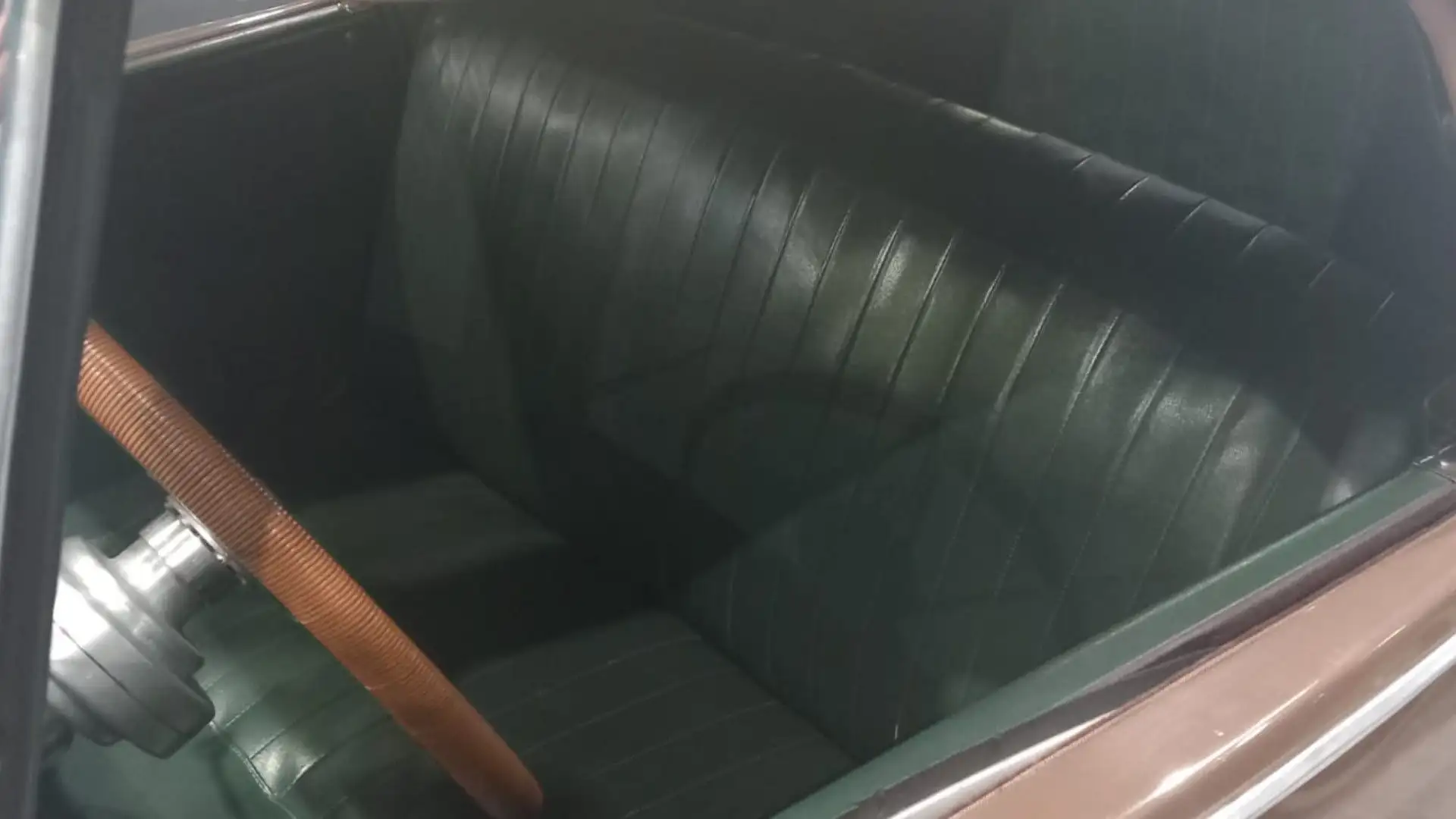 La Monviso è stata una carrozzeria automobilistica attiva a Torino dal 1944 al 1955