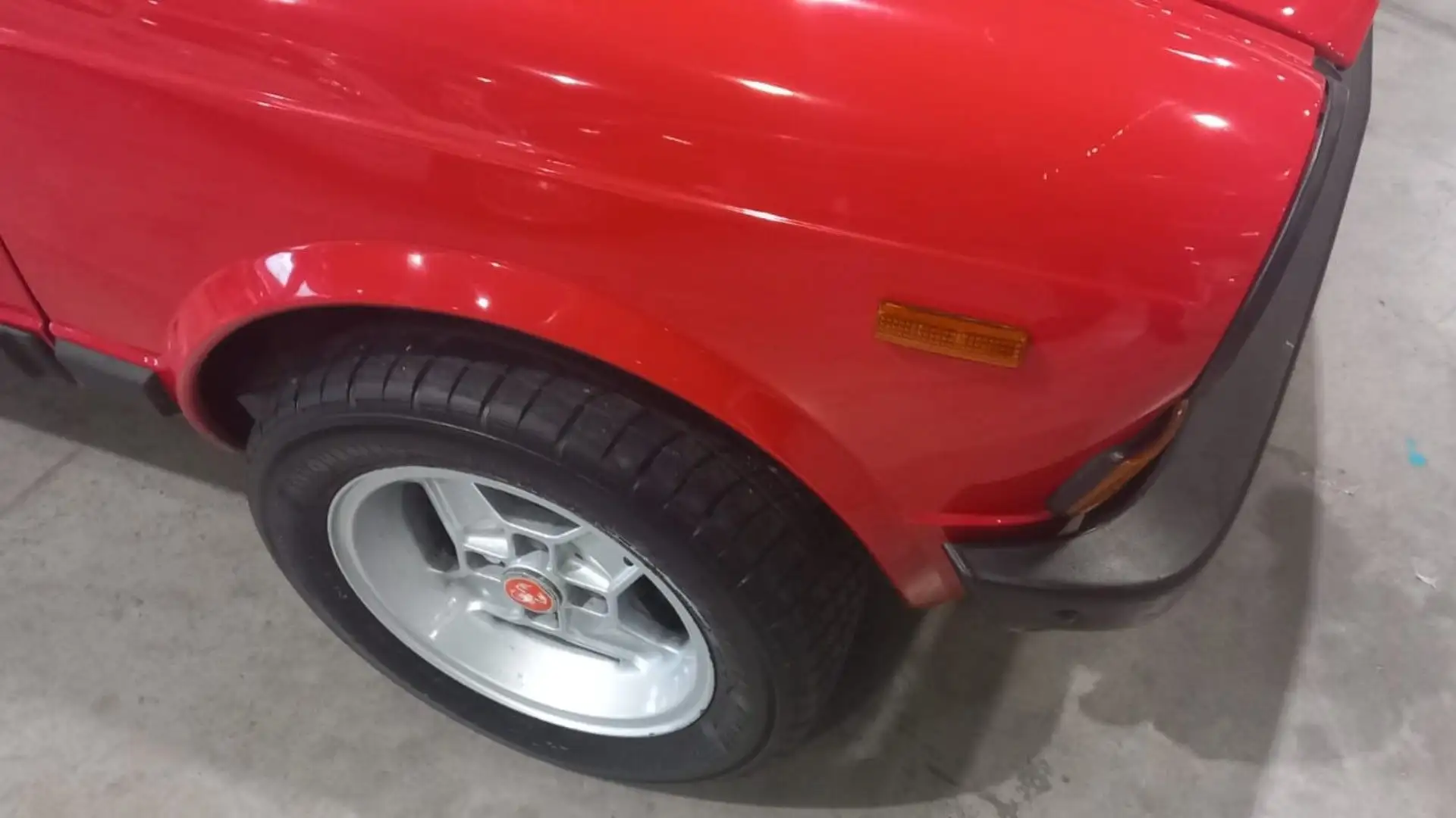 E' un'utilitaria sportiva prodotta dalla Autobianchi in collaborazione con Abarth