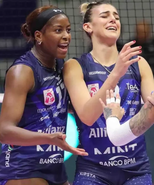 Non solo Alessia Orro, il Fenerbahce vuole comprarsi… un’intera squadra italiana: le foto