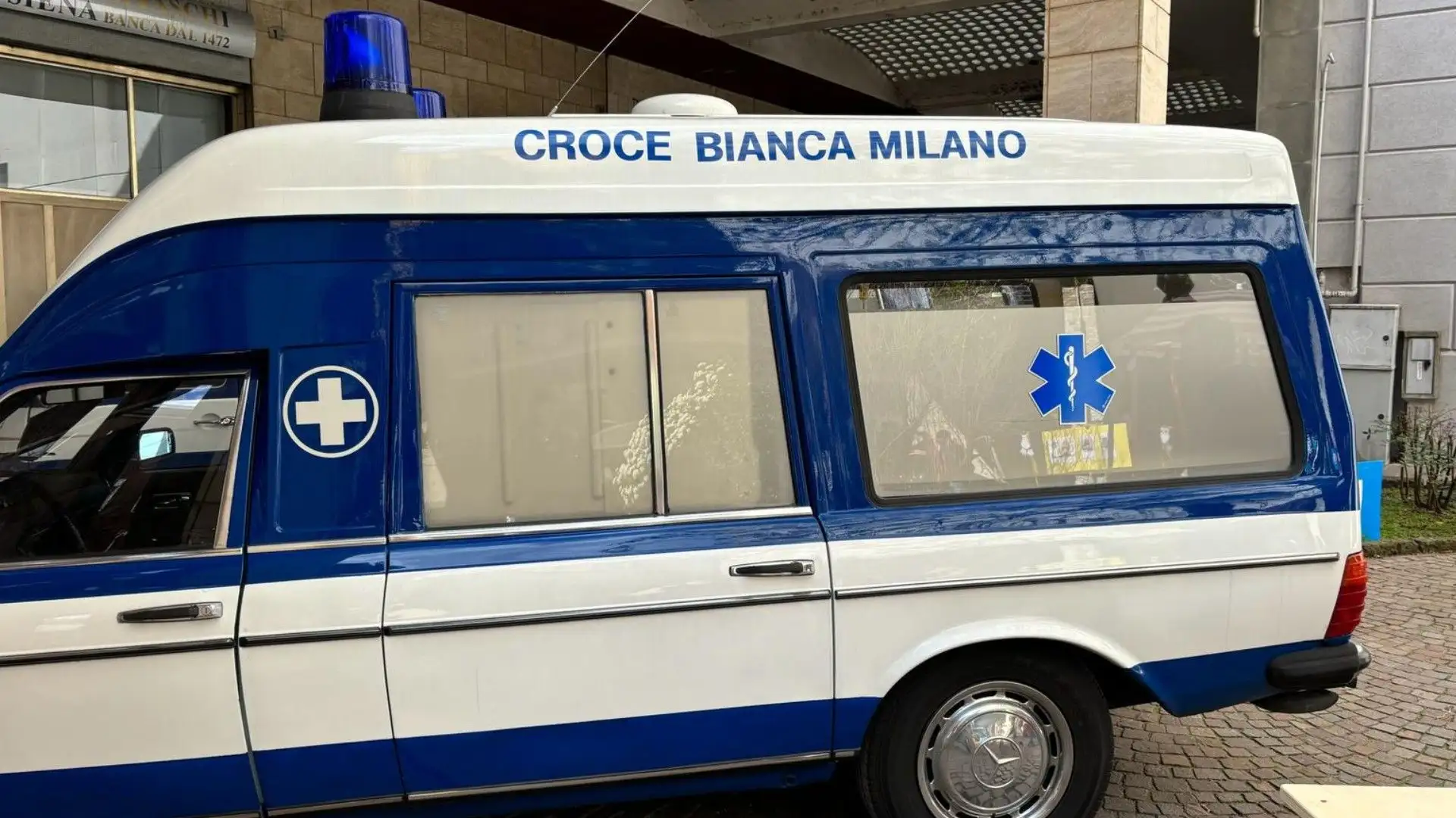 Gli ampi portelloni laterali permettevano di caricare e scaricare senza perdere tempo