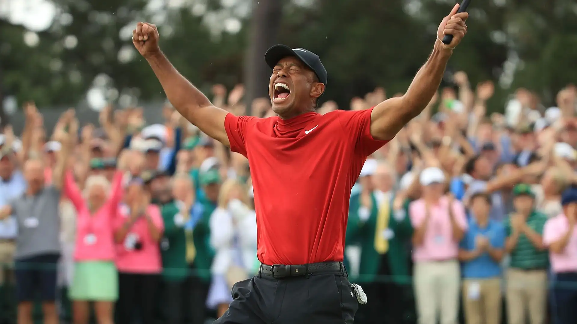 2- Secondo posto per la leggenda del golf Tiger Woods: 2.66 miliardi di euro

