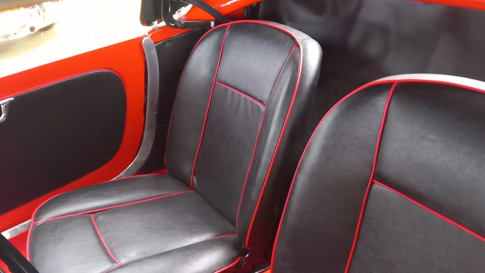 Tantissimi modelli presenti al Parco Esposizioni Novegro in occasione dell'Automoto Collection
