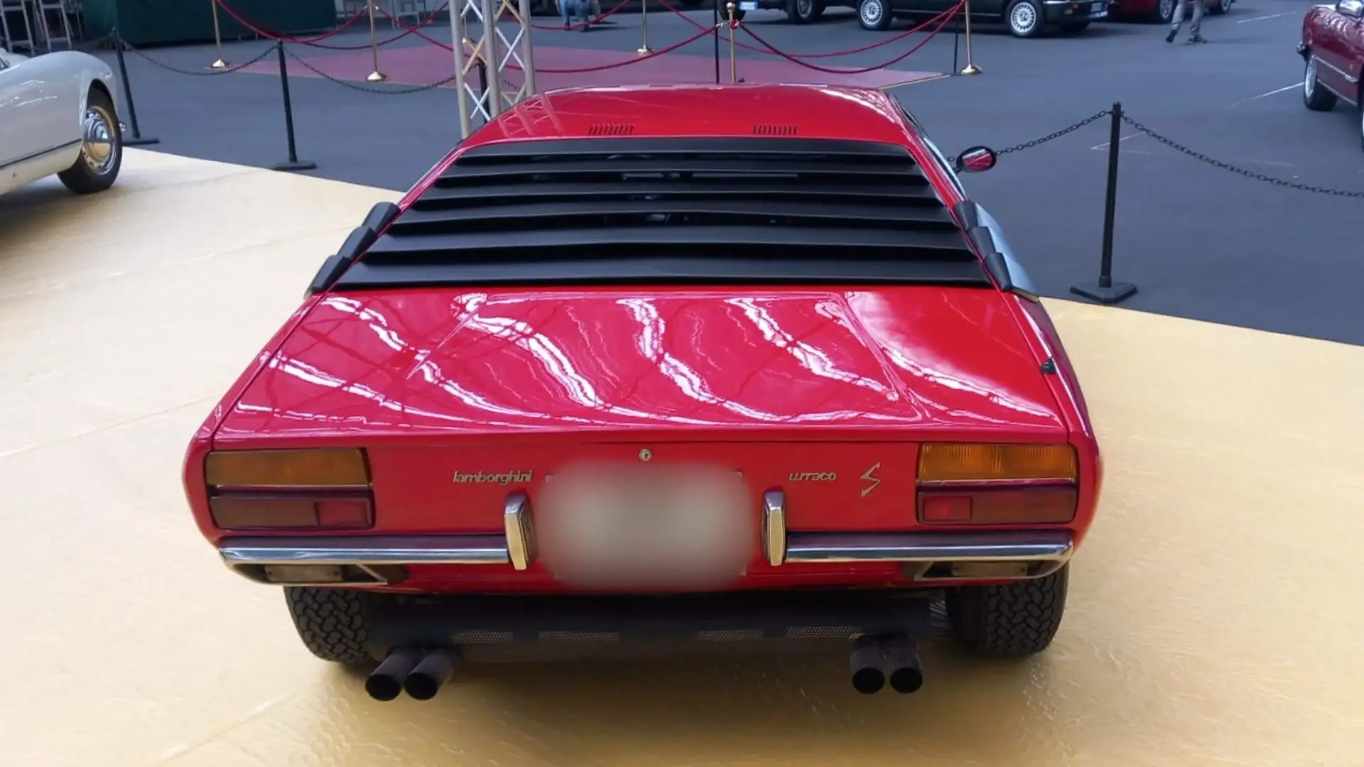 In foto uno splendido esemplare di Lamborghini Urraco
