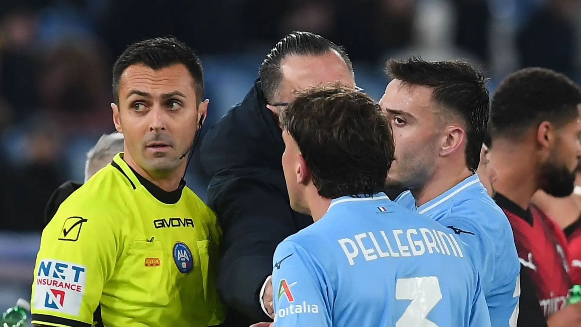 Al 57' Pellegrini viene espulso per un fallo su Pulisic, che aveva continuato a giocare nonostante Castellanos a terra dolorante per un colpo al volto