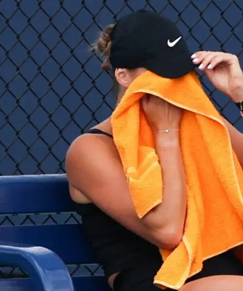 Con la morte nel cuore torna in campo la Sabalenka: foto