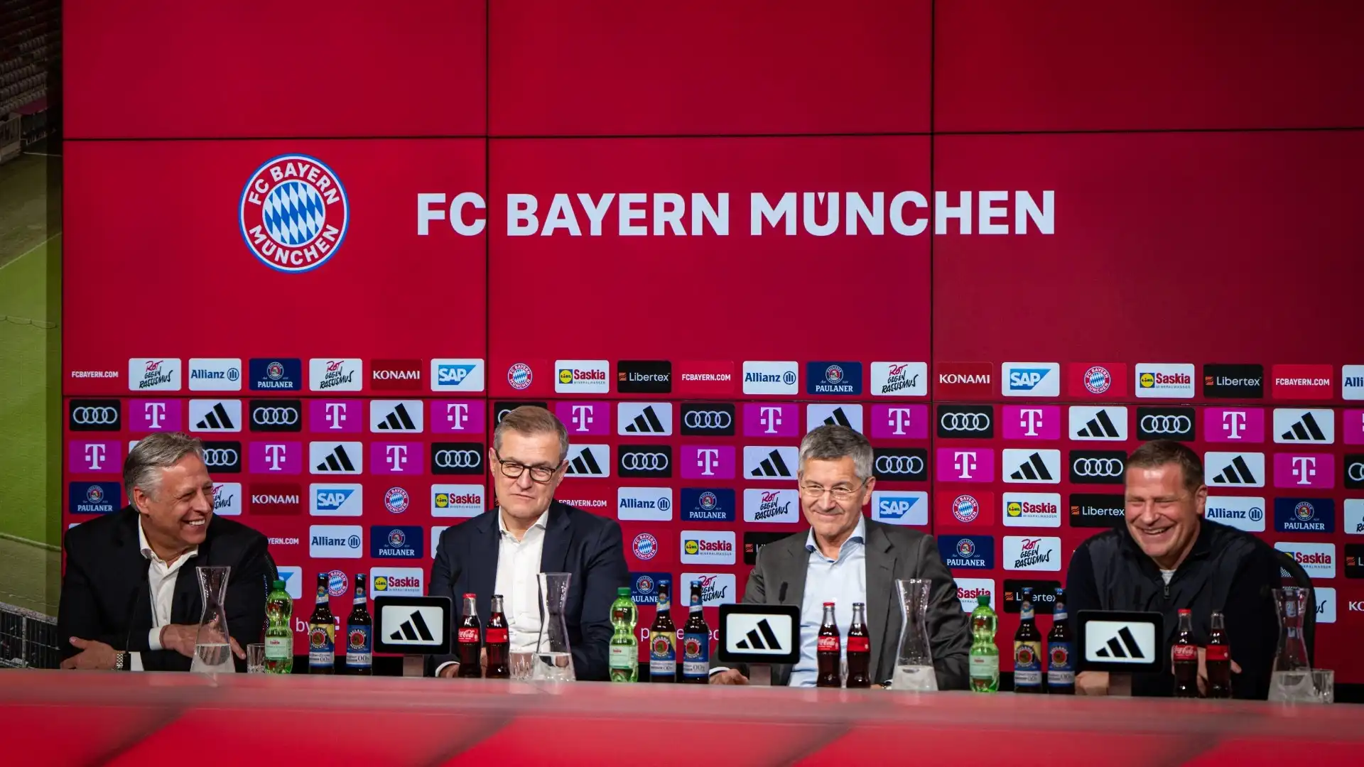Bayern Monaco: l'obiettivo per la difensa è chiaro ma c'è anche l'alternativa. Foto
