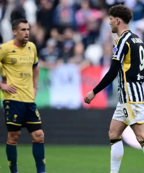 Juventus bloccata dal Genoa (e dai pali): nel finale c’è anche il rosso a Vlahovic