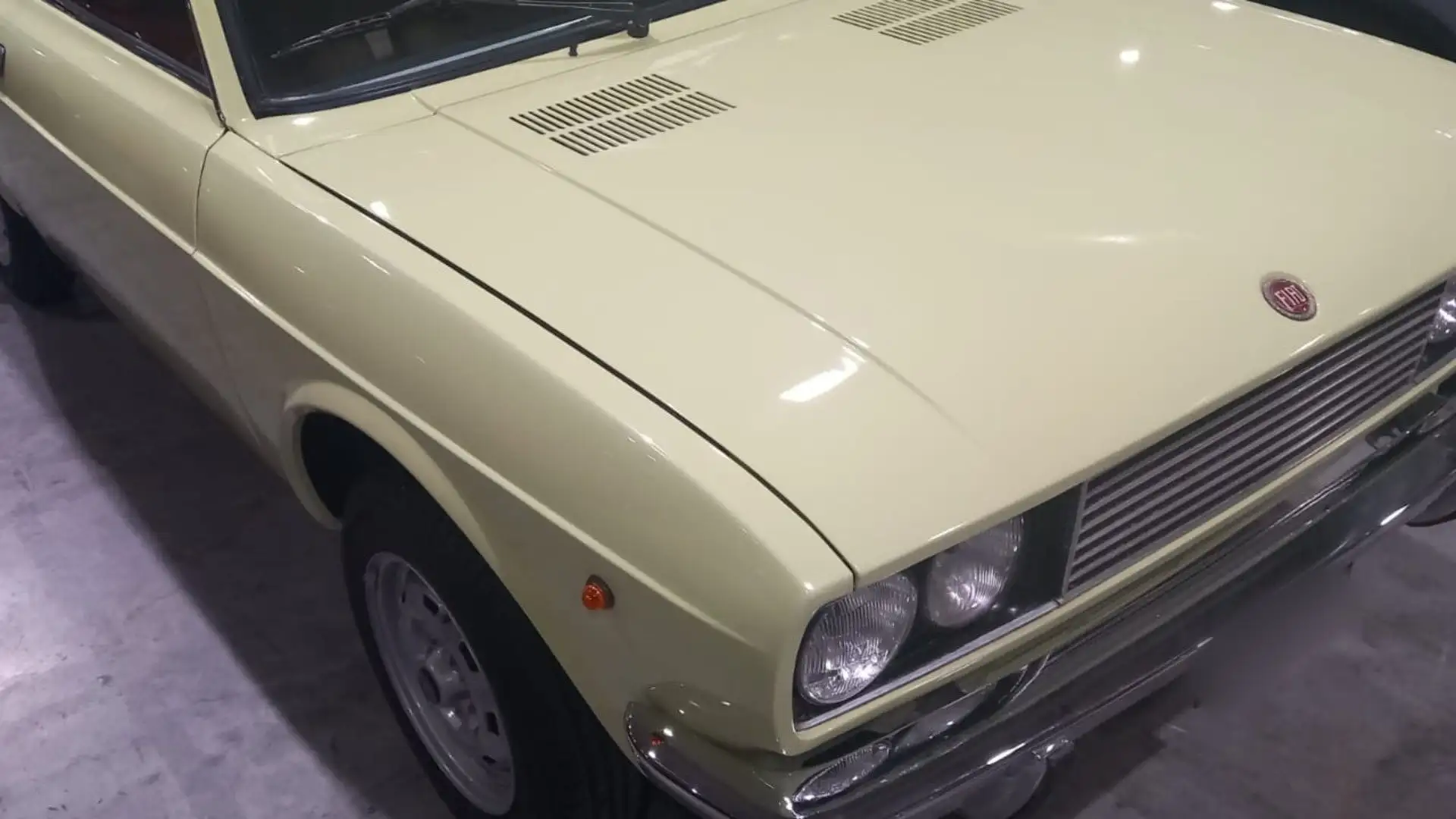Dal punto di vista tecnico, la 128 Coupé si distaccava significativamente dalla berlina 128