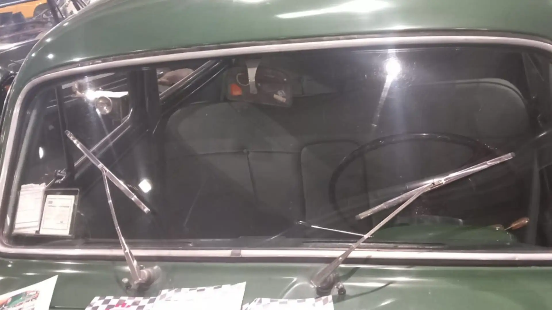 Venne creata utilizzando la stessa carrozzeria della 1400 berlina