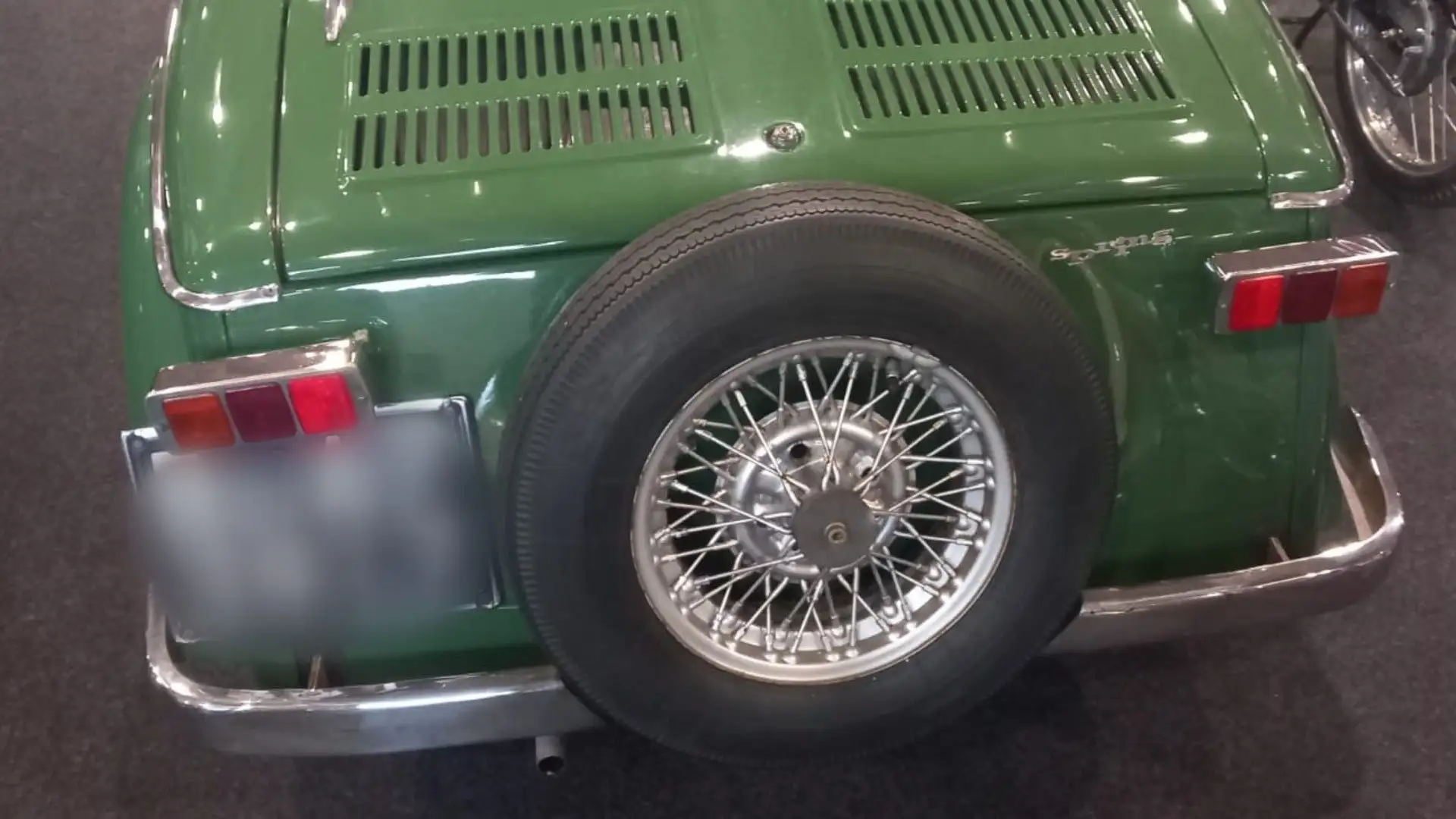 Fin da subito si è dedicata alla produzione di parti per elaborare automobili, in particolare Fiat