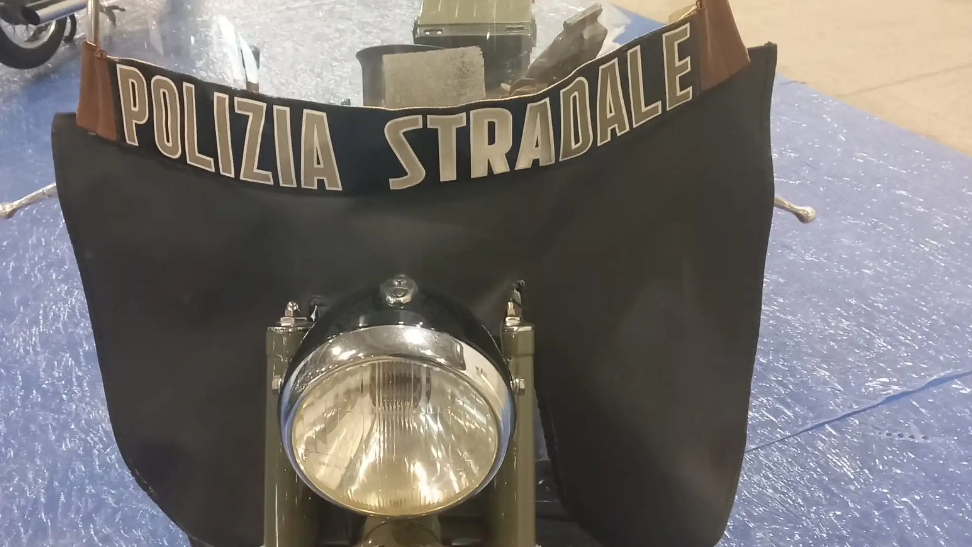 Venne presentata al Salone di Milano 1969 nella versione militare