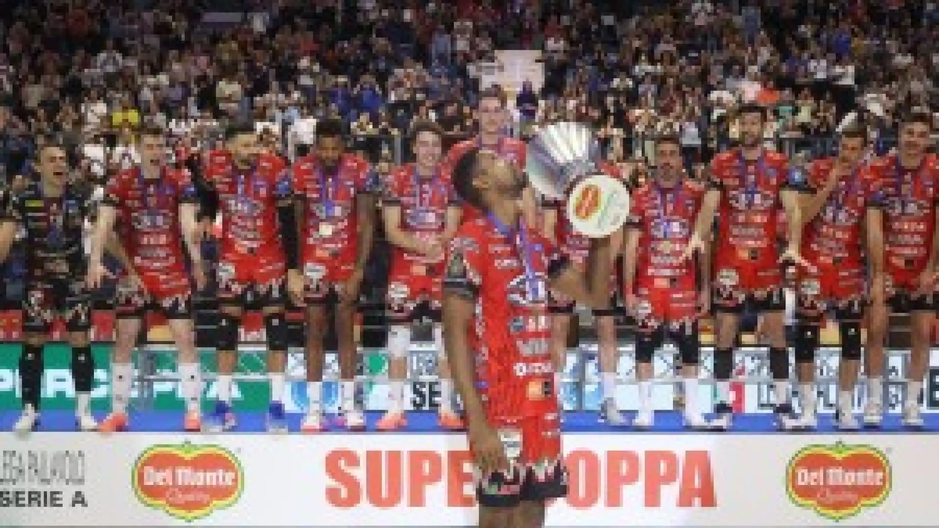 Wilfredo Leon, giocatore di pallavolo di nazionalità cubana ma con cittadinanza sportiva polacca, sembra essere in procinto di trasferirsi al Bogdanka LUK Lublin per la prossima stagione. 