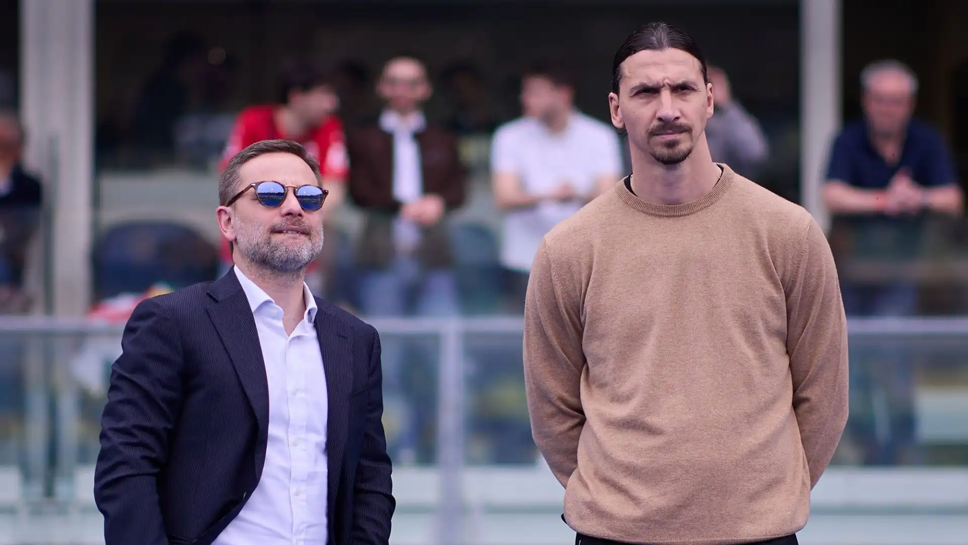 Il Milan sta pianificando le strategia di mercato per l'estate e sta valutando un caso in particolare in difesa