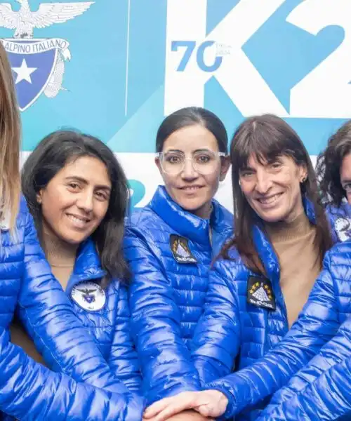 Il K2 si tinge di rosa, prima storica spedizione tutta al femminile: le foto