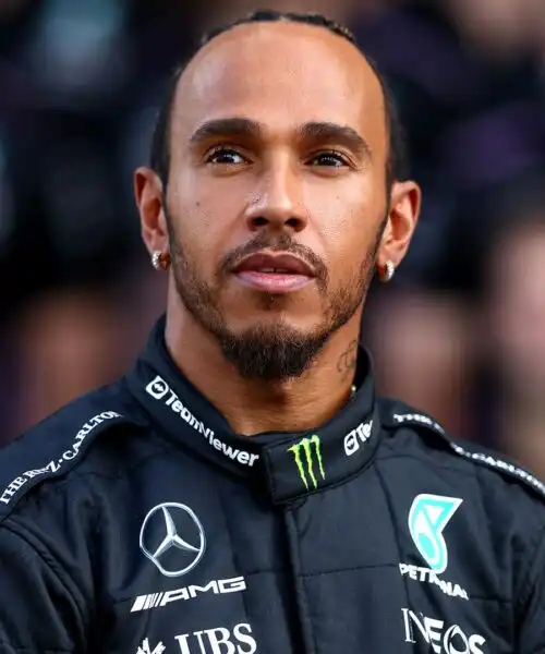 Max Verstappen in Mercedes: Lewis Hamilton taglia corto sui rumors di mercato