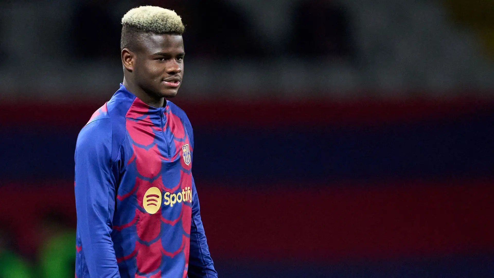 Faye è un giocatore dal grande potenziale, e ha attirato l'attenzione di altri club della Bundesliga