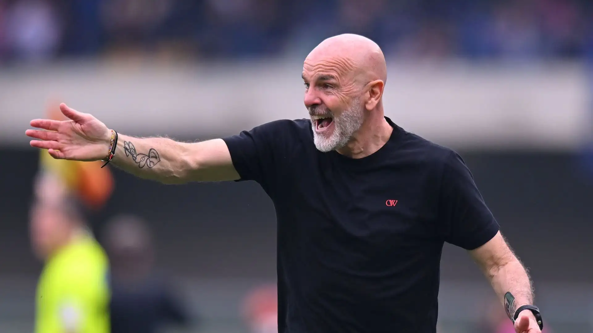 Pioli dopo la gara si è lamentato per il giallo al suo giocatore: "Theo esulta sempre così, ma non ce l’aveva certo con la tifoseria del Bentegodi"