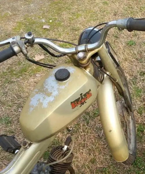 Bianchi, non solo biciclette ma anche moto: le foto di un esemplare anni ’70