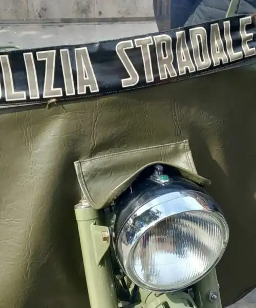 Moto Guzzi Falcone 500 Turismo Polizia Stradale: le foto di un gioiello