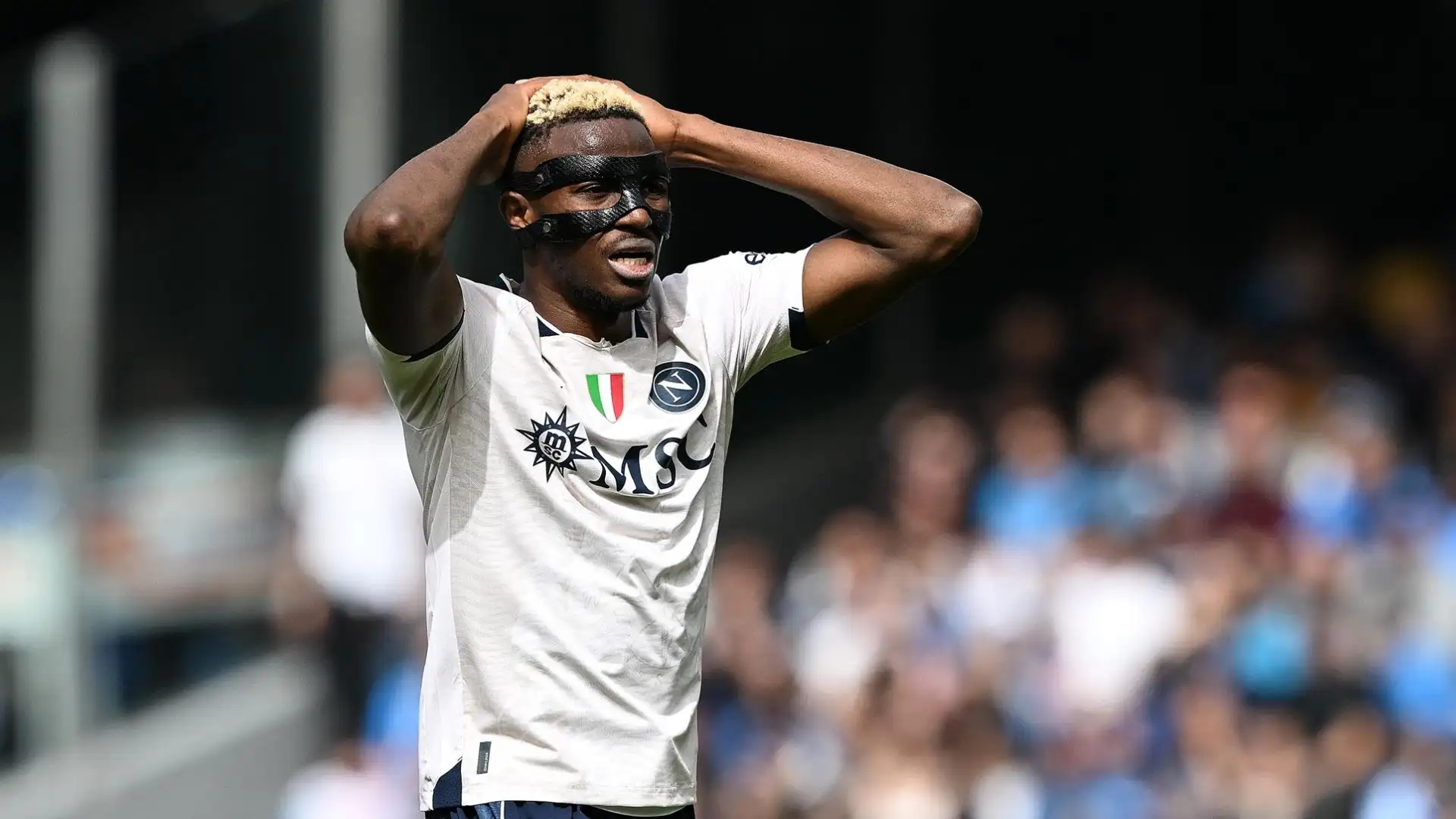 Molto probabilmente saluterà anche Victor Osimhen, tra gli elementi più importanti della squadra
