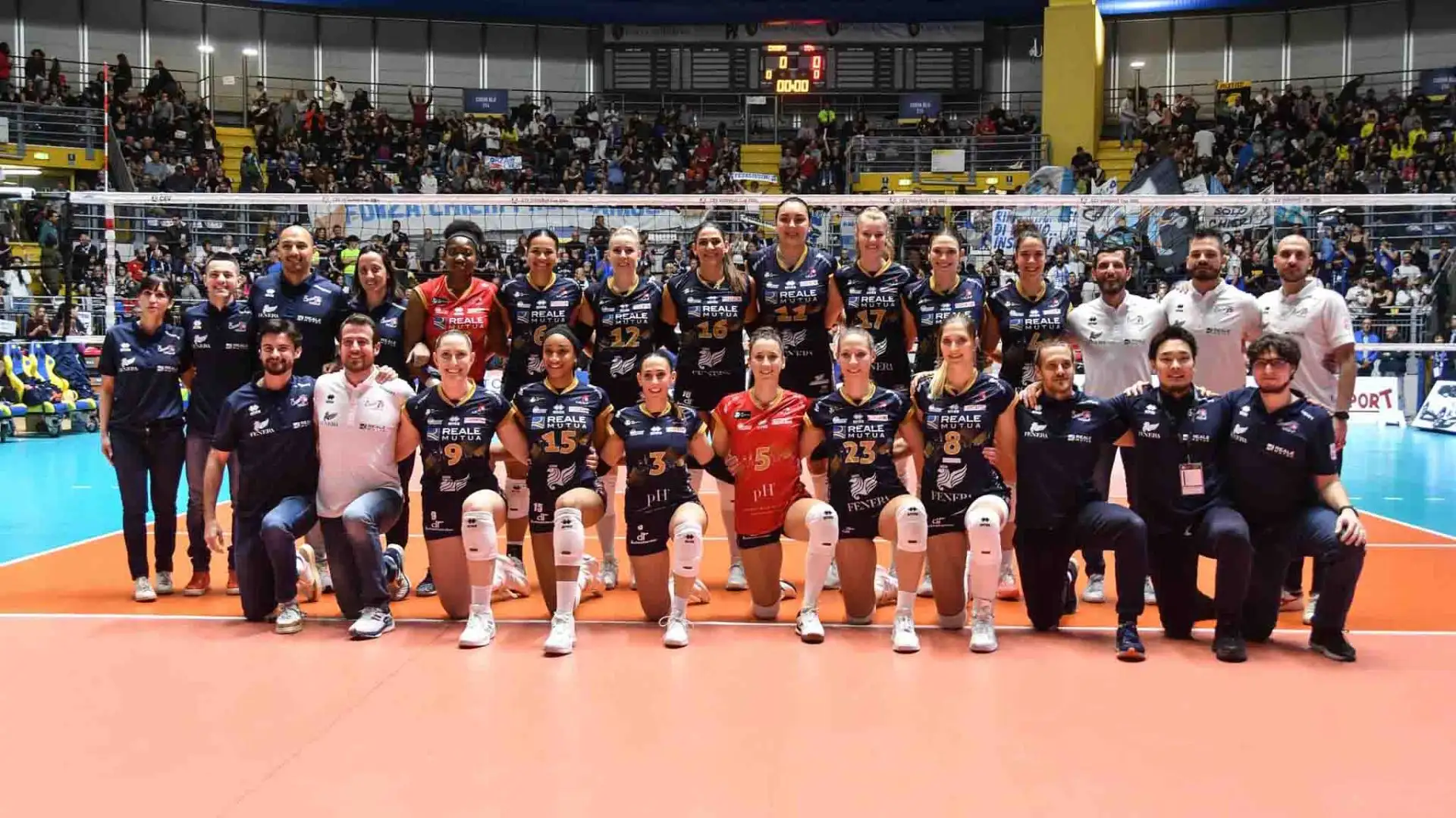 A completare il trionfo italiano nelle coppe europee la finale derby tra Milano e Conegliano.