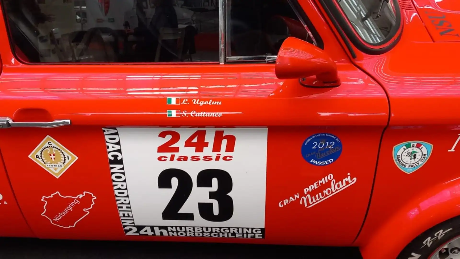 Fa bella mostra di sé il numero con il quale ha partecipato a una recente competizione