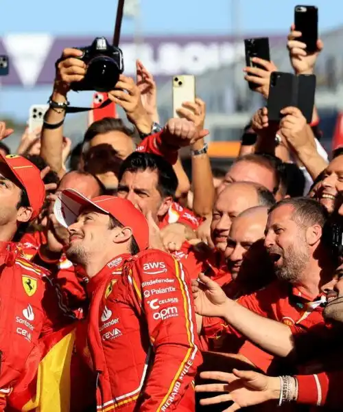 F1, doppietta Ferrari al GP d’Australia: primo Sainz, secondo Leclerc