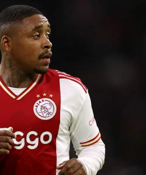 Il Barcellona si è convinto: offerta per Steven Bergwijn. Foto