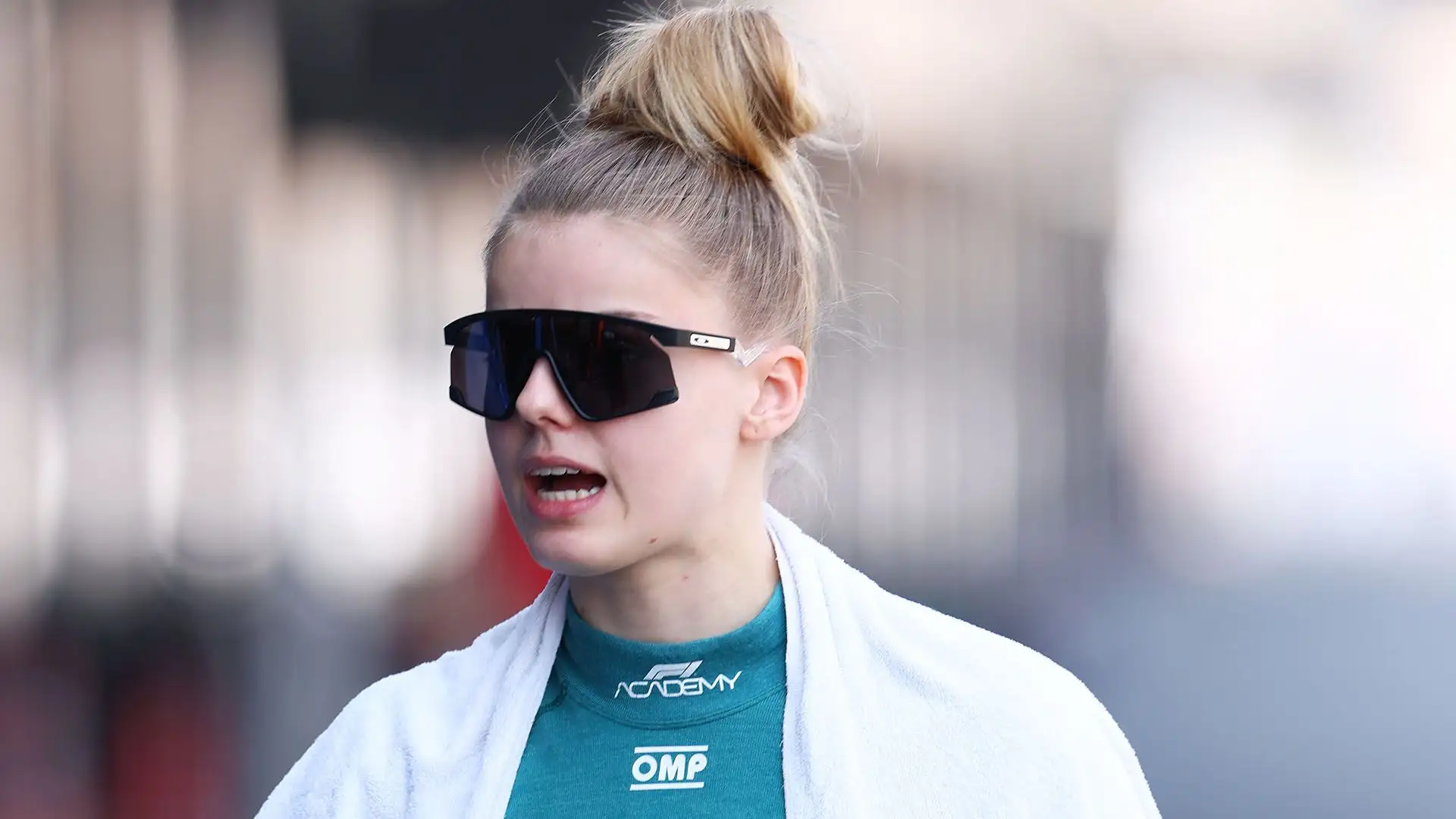 Alla fine del 2022 Tina ha completato i suoi primi giri di prova su una vettura di Formula 4
