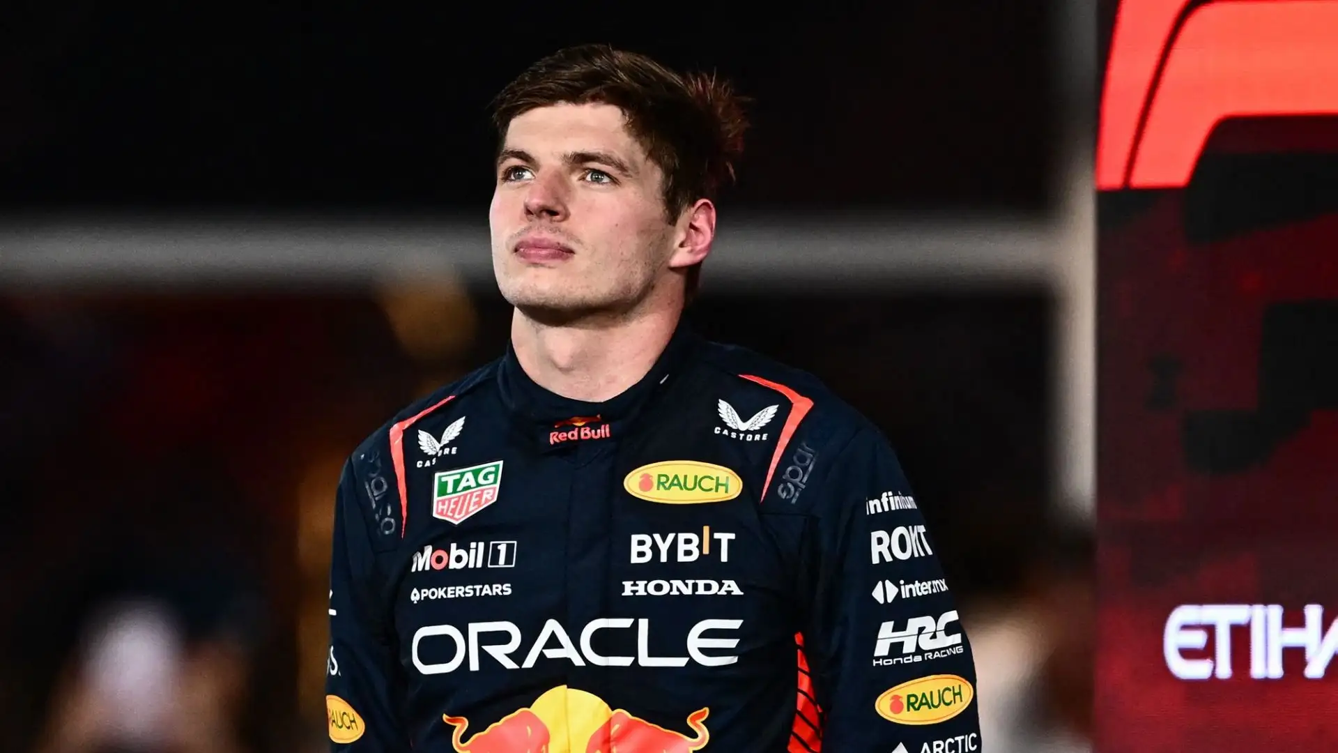 Secondo le voci, la clausola permetterebbe al pilota olandese di liberarsi dal contratto se Marko decidesse di lasciare il team