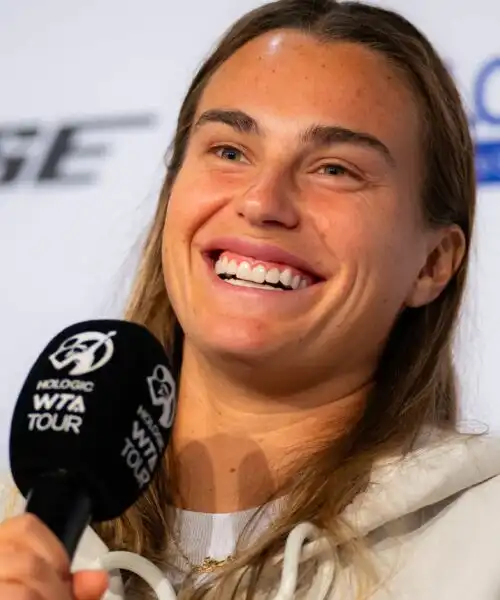 Aryna Sabalenka torna a sorridere: le foto