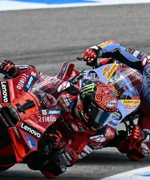 MotoGP Spagna: pazzesco Bagnaia, piegato Marc Marquez. Martin va ko