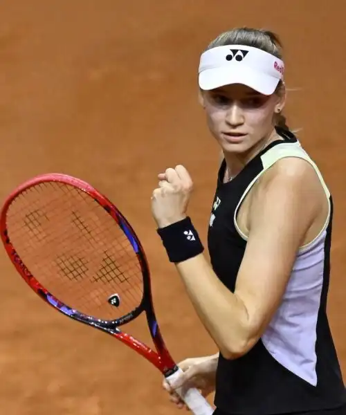 Elena Rybakina trionfa a Stoccarda, Marta Kostyuk dominata in finale