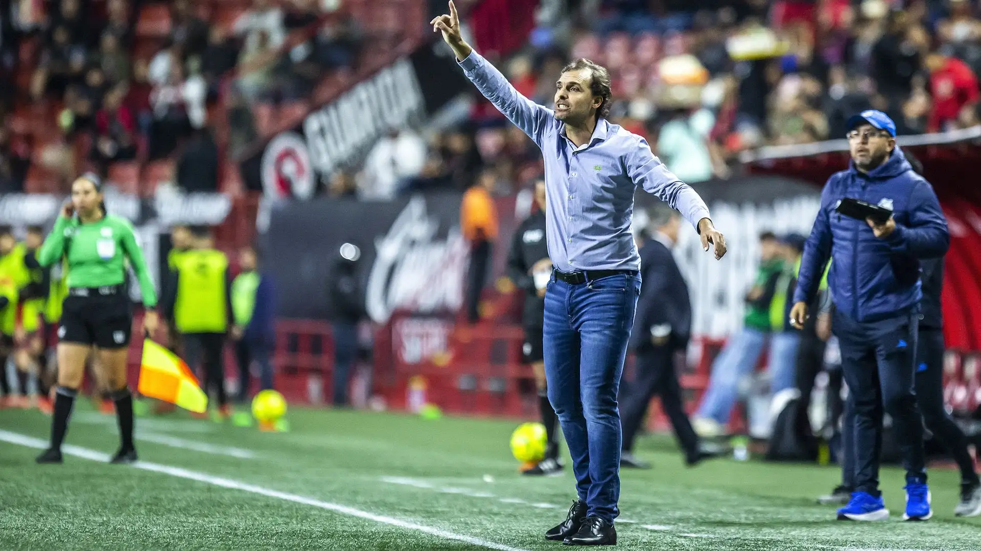 Andrés Carevic è invece il tecnico del Puebla