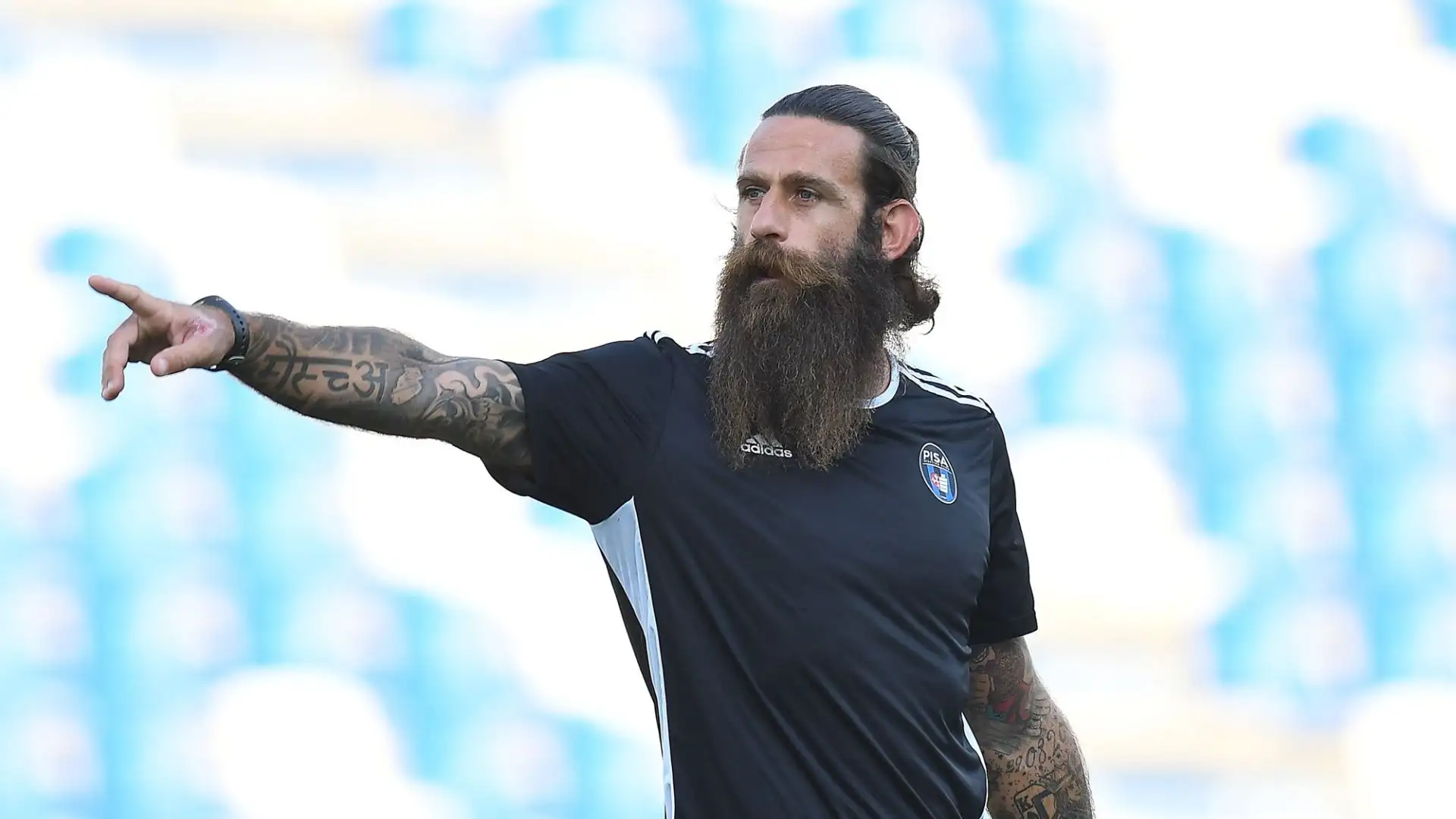 L'ex punta a TVPlay dopo il derby vinto dall'Inter aveva dichiarato: "Andate a riprendere il video di quando ho vinto il campionato col Pisa, c'era più gente"