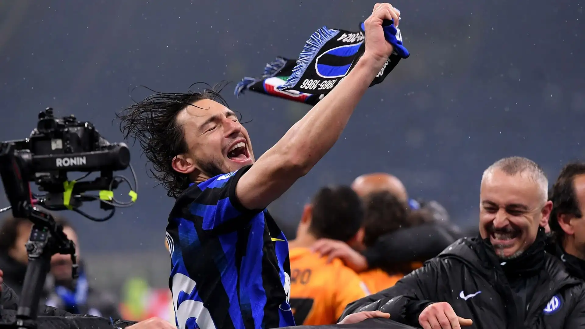 Ma per tutti i nerazzurri c'è voglia di festeggiare lo storico momento