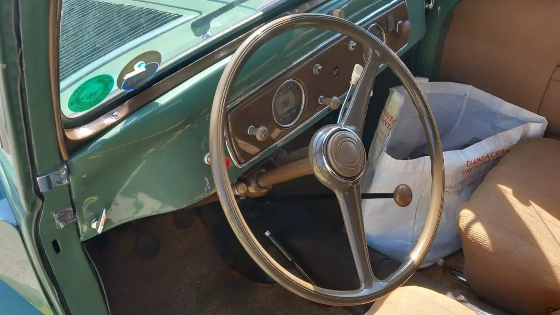 La vettura prese il nome "Fiat Topolino" ispirandosi al personaggio di Walt Disney

