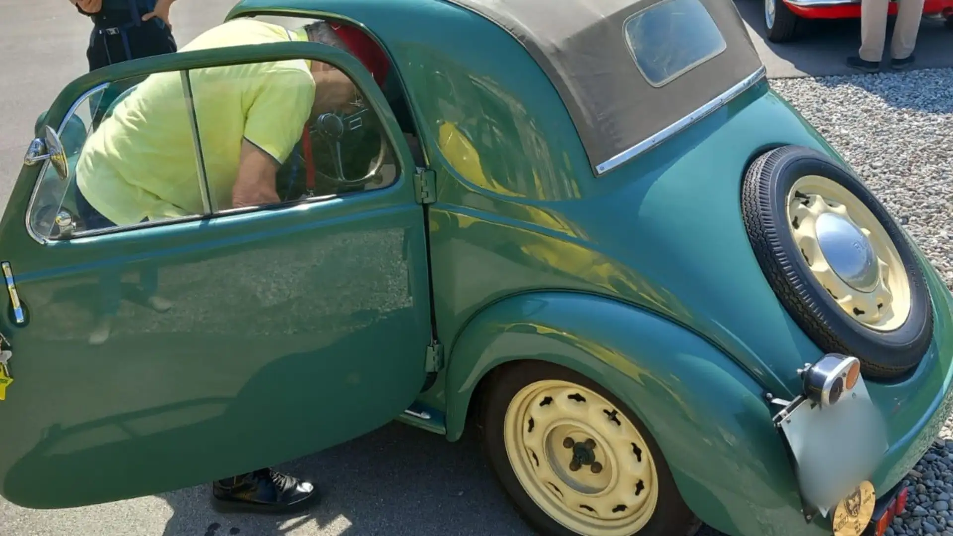 L'auto contribuì notevolmente alla diffusione dei veicoli tra la popolazione italiana durante gli anni '30 e '40
