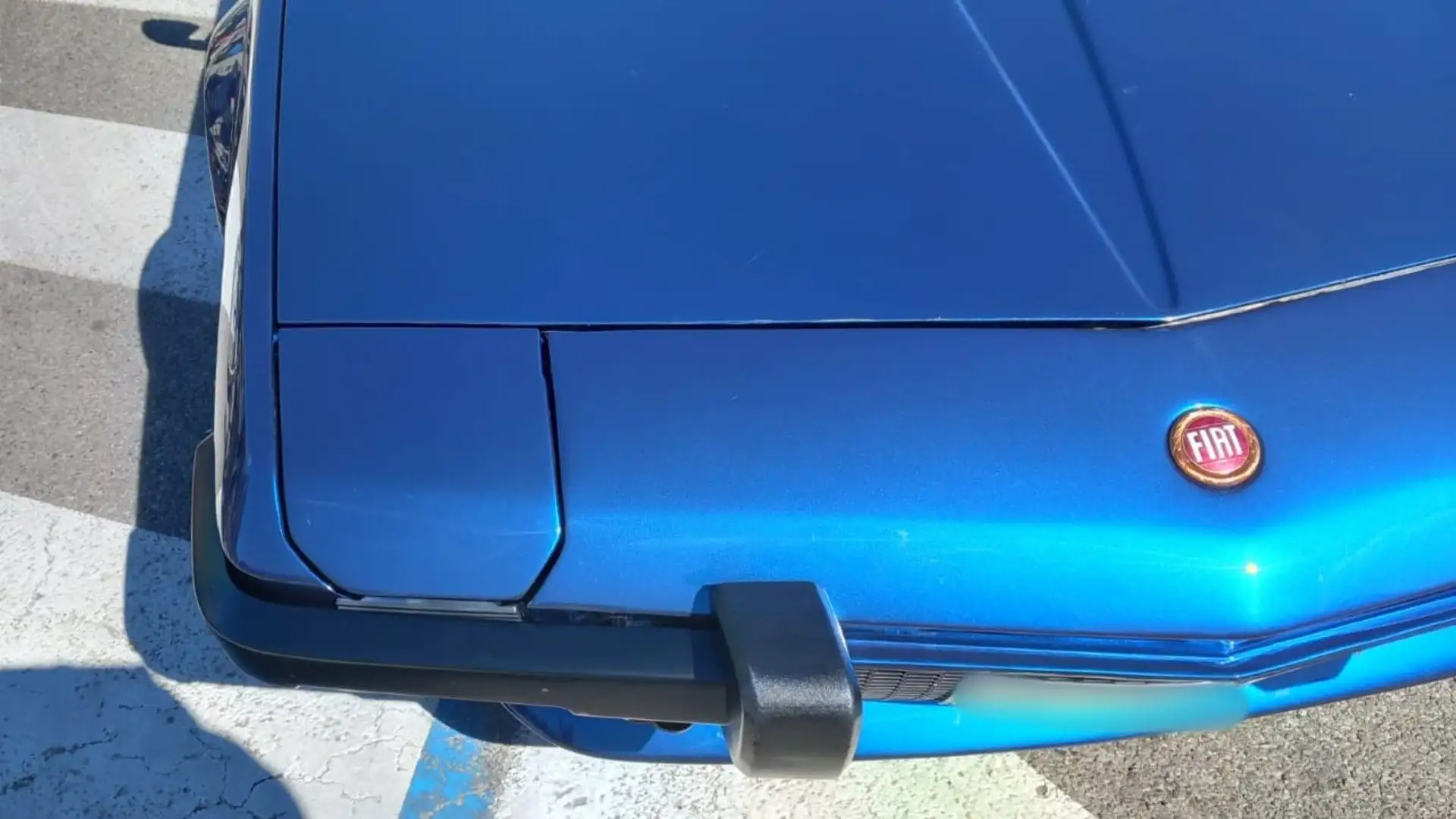 Negli anni Bertone, la X1/9 fu realizzata in una serie di versioni speciali anche con carrozzeria bicolore