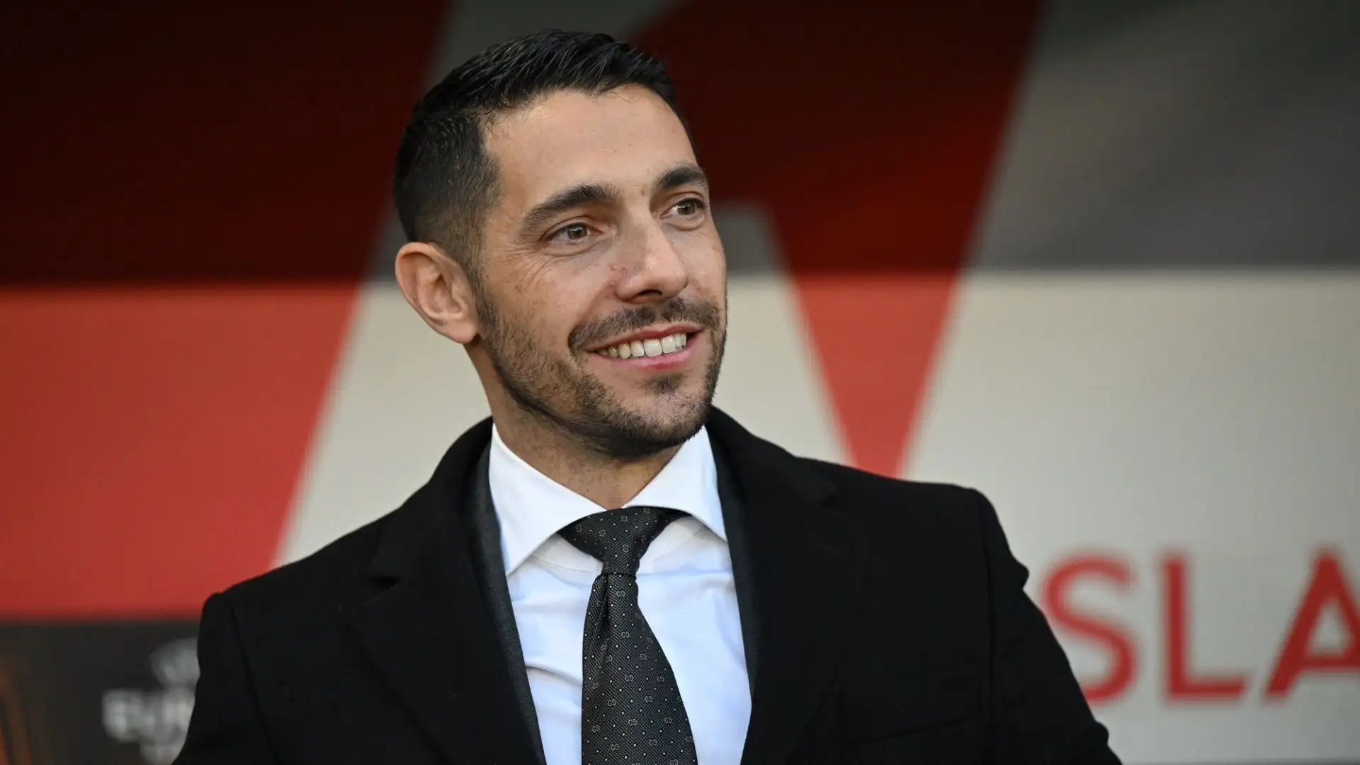 Moncada e gli uomini di mercato rossoneri sono alla ricerca di un centrocampista fisico, che al momento manca alla rosa di Pioli