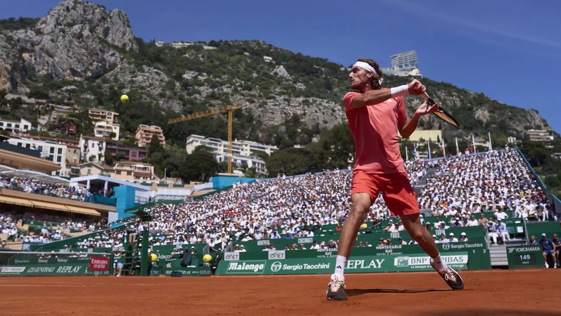 Tsitsipas ne ha approfittato ed ha rimontato e chiuso il match