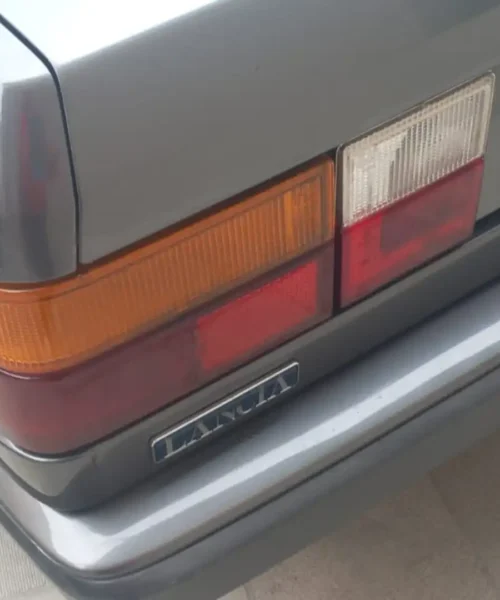 Lancia Prisma: la berlina compatta che ha fatto storia. Le foto