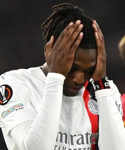 Tempesta su Rafa Leao: milanisti infuriati. Le foto