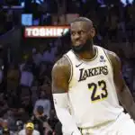 Play-off NBA, LeBron James non ci sta, vittoria LA Lakers