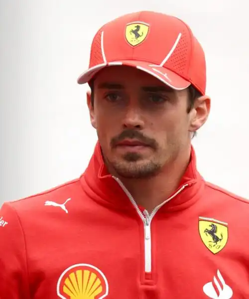 F1 Ferrari, Charles Leclerc ancora battuto da Sainz: “Non ho trovato risposte”