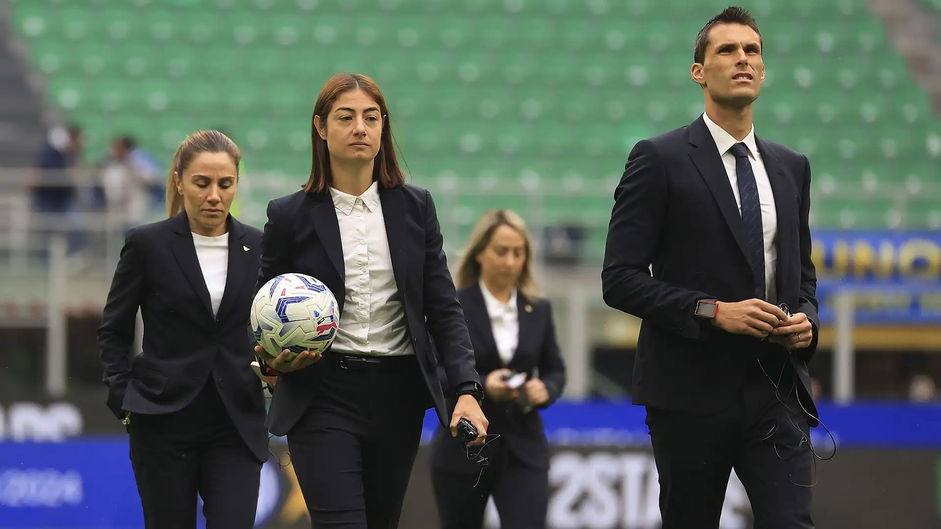 La terna aveva già diretto insieme gli uomini in Serie B e in Coppa Italia